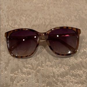 NWOT Cat eye tortoise  sunglasses
